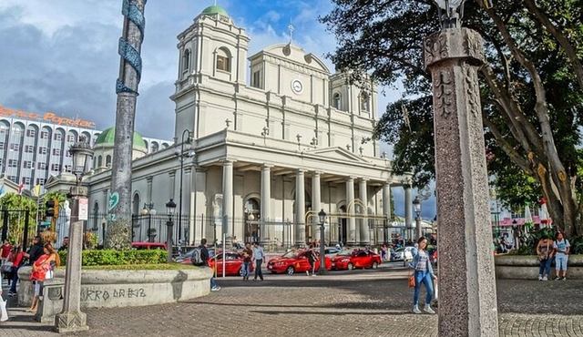 Small Group Cultural Walking Tour in San Jose Costa Rica