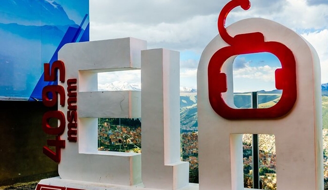 Private Tour Cholets, Andean Architecture of El Alto from La Paz