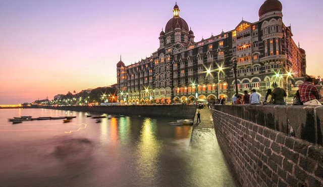 Highlights of Mumbai Sightseeing Tour: TRAVELLERS CHOICE AWARDED