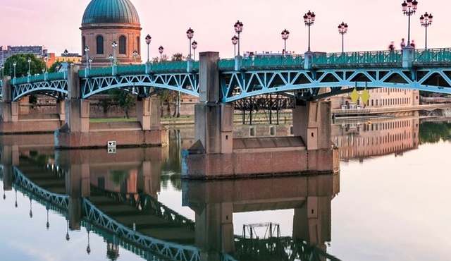 Toulouse Scavenger Hunt and Highlights Self-Guided Tour