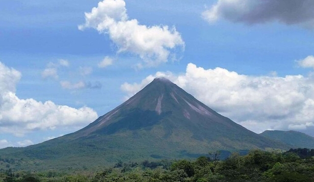 Arenal Volcano, Waterfall, Hot Springs With Lunch, Dinner