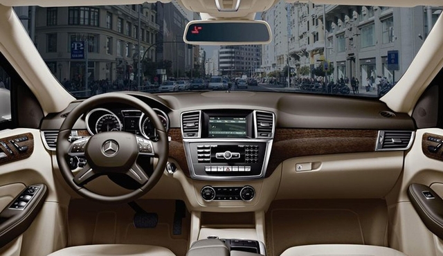 Geneva Private Transfer from Geneva city centre to Geneva Airport