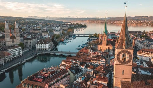 Discover Zurich's most photogenic spots with a local