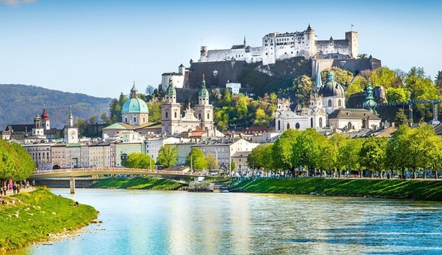 Mozart's Salzburg Exploration Game and Tour