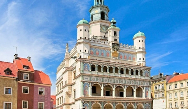 Poznan: Old Town Guided Walking Tour