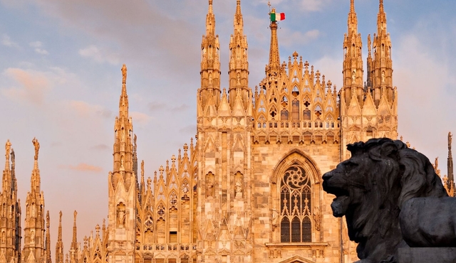 DUOMO SKY WALK - Milan Heaven