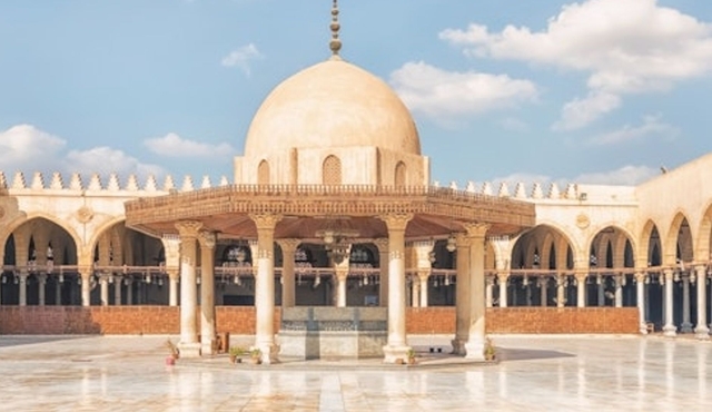 Manial Palace, Ibn Tulun Mosque & Gayer‐Anderson Museum: Guided Tour + Lunch