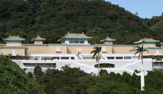1‐day tour of Taipei with National Palace Museum