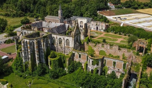 From Brussels: Day Trip to Wallonia