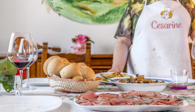 Barbecue and Torta al Testo Cooking Class in Perugia