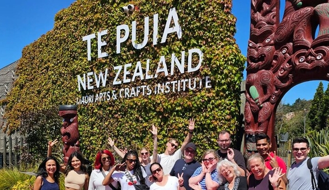 Rotorua Te Puia and Pohotu Small‐Group Day Tour From Auckland