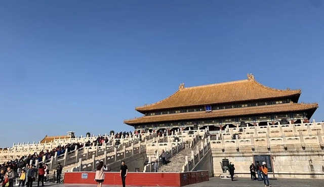 Beijing Tour: Temple of Heaven, Acrobatics& Viewing Forbidden City from Jingshan