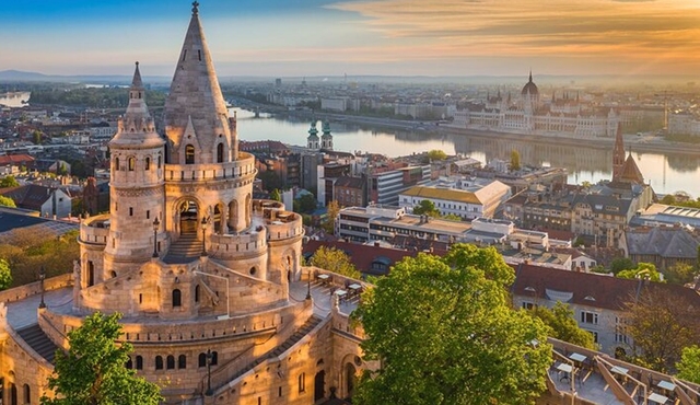 Budapest Matthias Church Buda Castle District Tour & Tickets