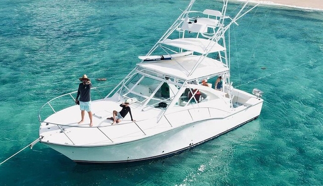 Private Luxury 36' Yacht from Fajardo to Icacos or Palomino