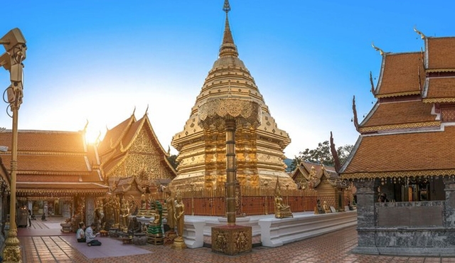 Chiang Mai City & Temples Tour