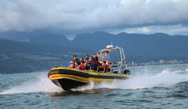 Sea Vancouver Waterfront sightseeing with city and harbor tour