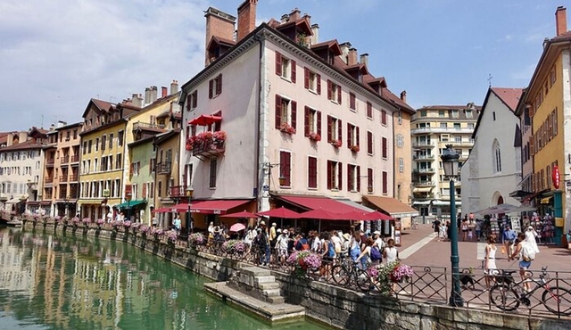 Annecy Private Guided Walking Tour