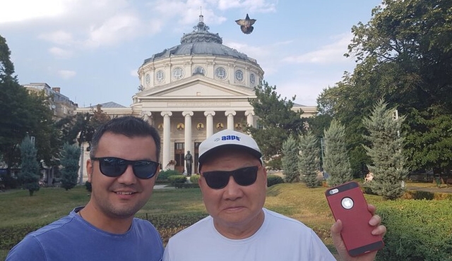 Tour privato in auto di 2 ore a Bucarest