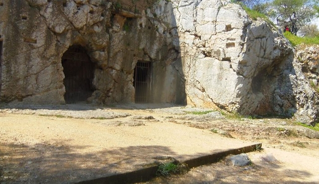Athens Riverside: A Journey in Mythical Athens