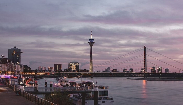 Dusseldorf Guided City Walking Tour