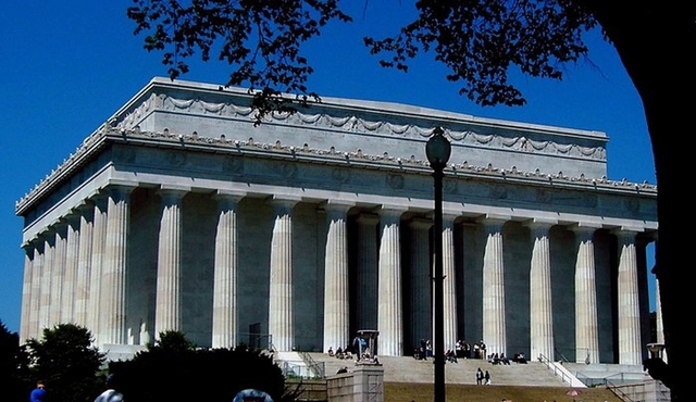 Washington DC in a Day: Bus Tour and Potomac River Cruise