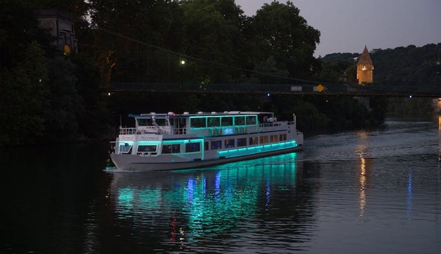Lyon dinner cruise on the Hermès restaurant boat