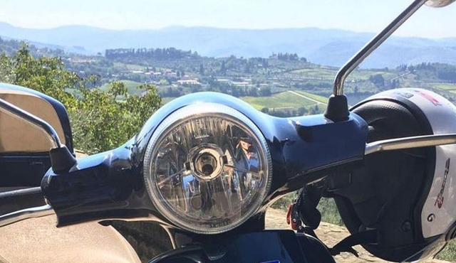 Siena Private Tuscany Vespa Tour