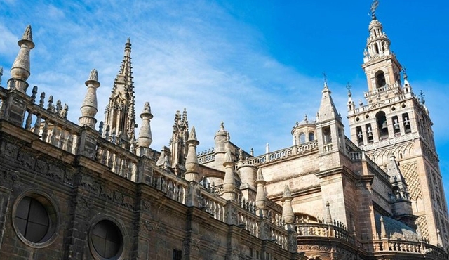 Seville Cathedral Skip‐the‐Line Access Tour in Seville
