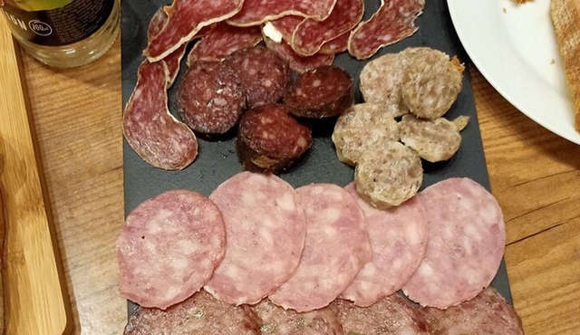 Walking Tour in Girona History and Gastronomy with Tasting