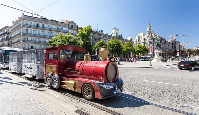 Porto Magic Train Tour with Port Wine Tasting