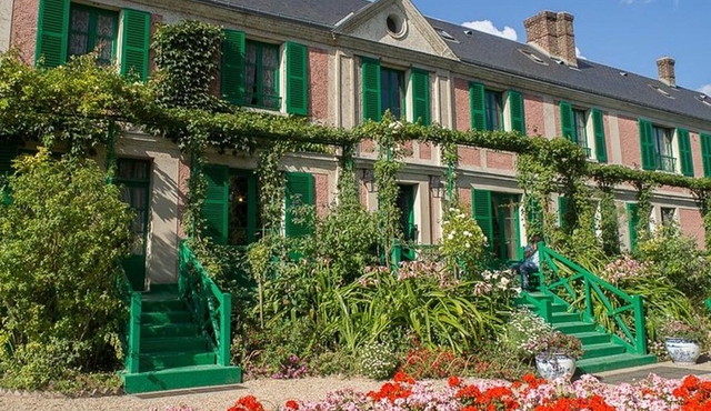 Giverny and Marmottan Museum Small‐Group Tour from Paris