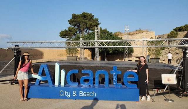 Half Day Guided Walking Tour to Explore Alicante City