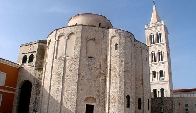 Zadar Group Walking Tour: Old Town, City Walls, Sea Organ