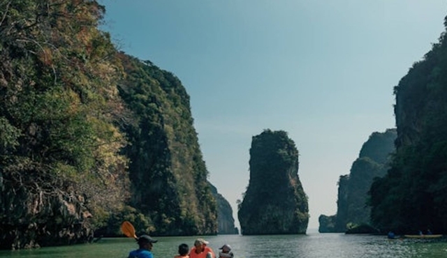 James Bond Island: Sea Cave Kayaking Tour + Swimming