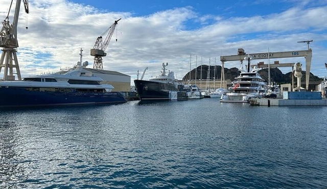 Car cruise from Marseille to Cassis — La Ciotat — Aix — Provence