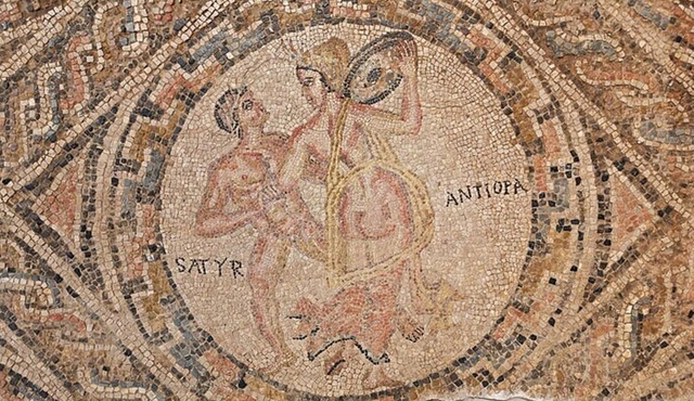 Private Tour to the Roman Villa Antiopa in Malaga