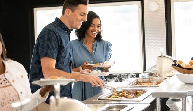 Washington DC: Potomac River Buffet Lunch Cruise with Music