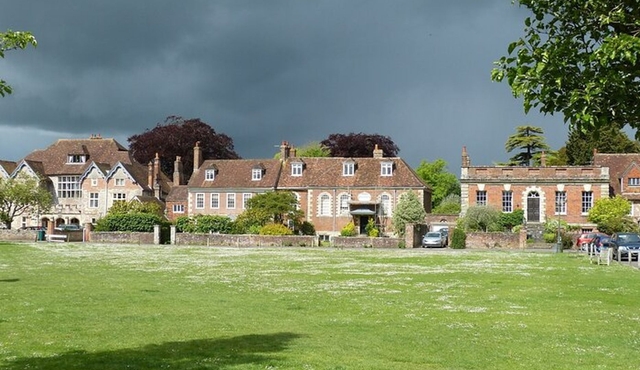 Secrets of Salisbury 2 Hours Exclusive Private Walking Expedition