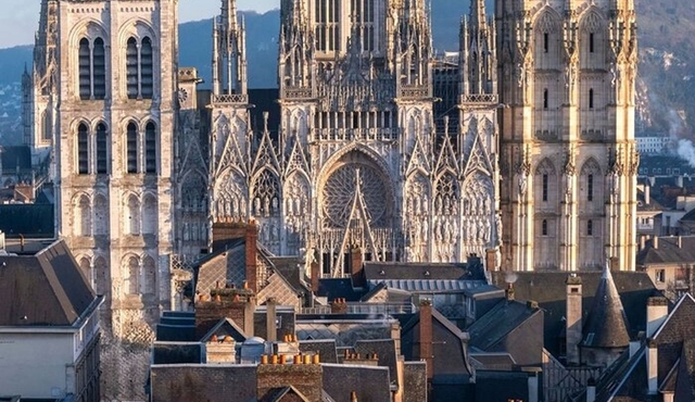 Official Guided Tour of the Must‐Sees of Rouen