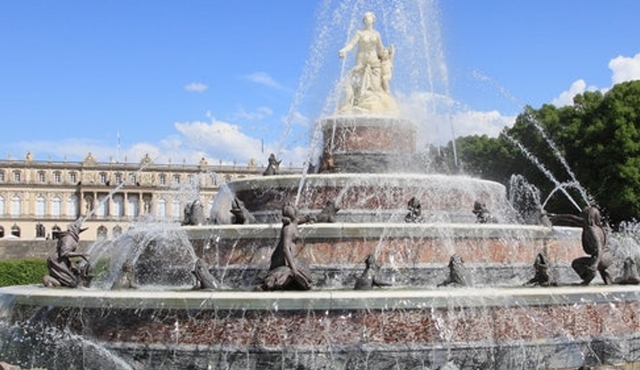 Herrenchiemsee Castle: English Day Tour from Munich