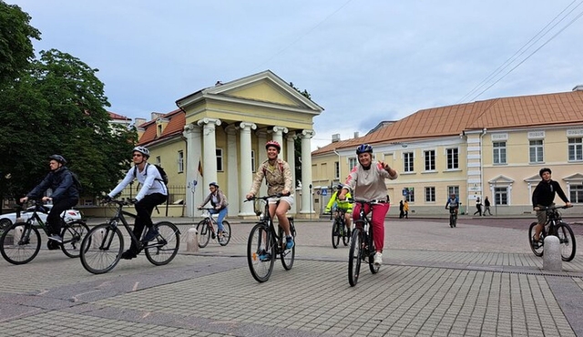 Private City Bike Tour of Vilnius Highlights