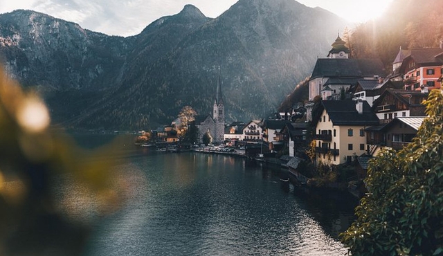 Austrian Alps, Hallstatt and Salzburg Private Tour from Munich