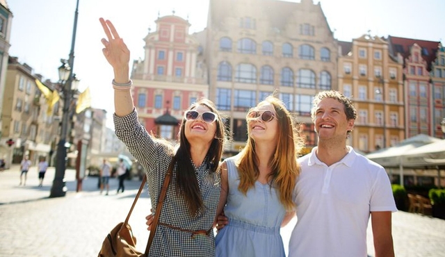 Mesmerizing Heritage of Krakow - Walking Tour