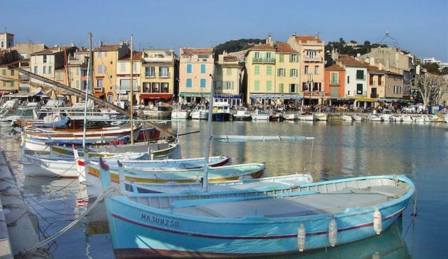 Wine tour in Bandol and Cassis from Marseille