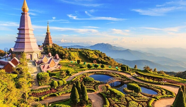 Doi Inthanon National Park, Waterfall & Royal Project Day Tour From Chiang Mai