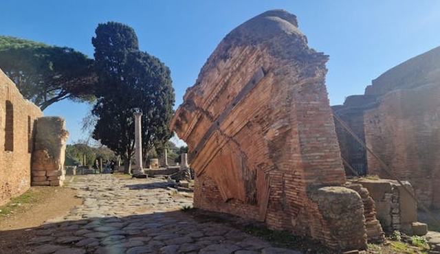 Ostia Antica entry ticket with downloadable audio guide
