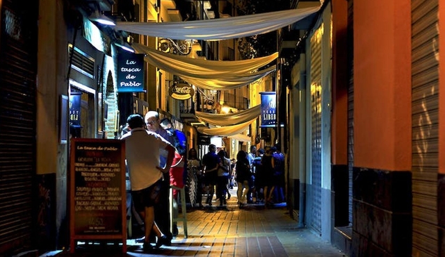 Self‐guided pub trail in Bergen op Zoom with online pub game