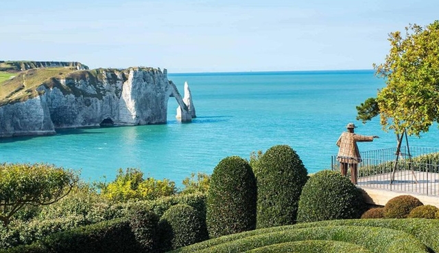 Etretat — Garden Of Etretat & Cliffs — Private Trip
