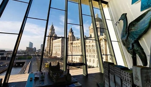Liverpool Small‐Group Half‐Day Walking Tour