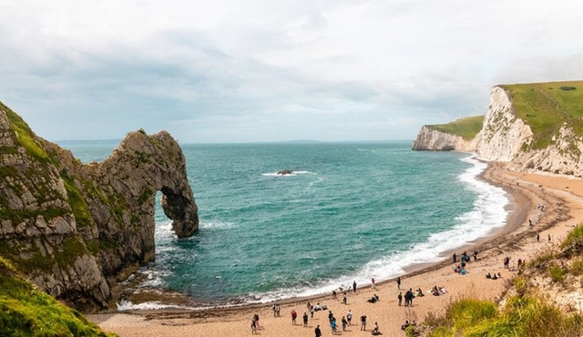 Salisbury and the Jurassic Coast Small Group Tour from Bath